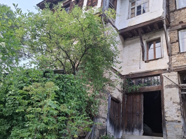 Къща в Смолян, Стар център - 72 кв.м за 375 €/кв.м - Снимка #1