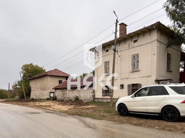 Къща в с. Карлуково, Област Ловеч - 140 кв.м за 182 €/кв.м - Снимка #1