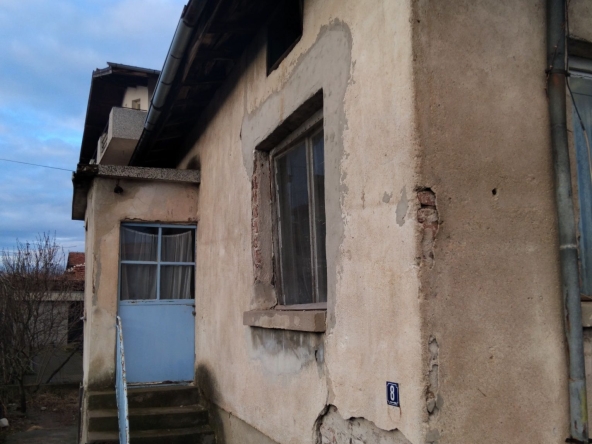 Къща в с. Яхиново, Област Кюстендил - 86 кв.м за 320 €/кв.м - Снимка #1