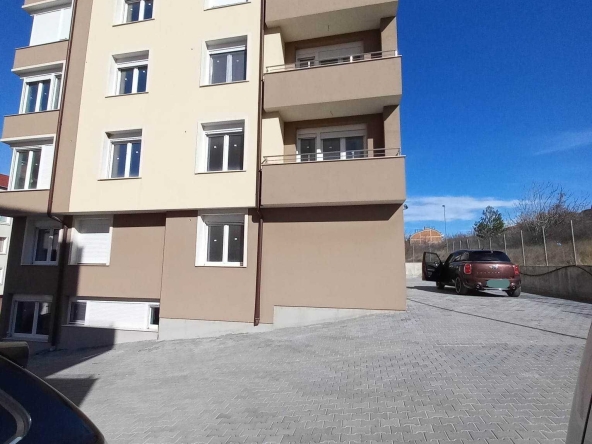 Тристаен апартамент в Сандански - 86 кв.м за 1000 €/кв.м - Снимка #1