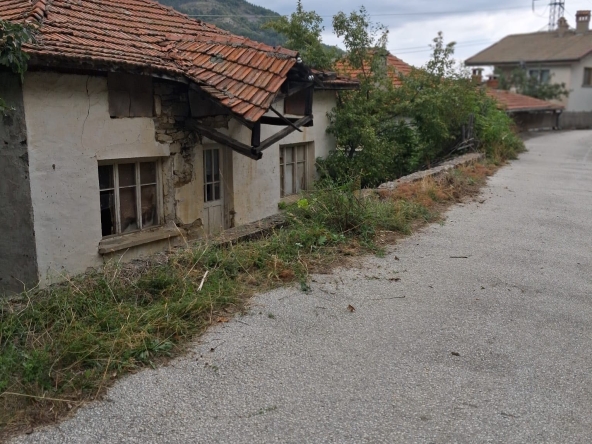 Къща в с. Джурково, Област Пловдив - 100 кв.м за 230 €/кв.м - Снимка #1