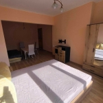 Дава се под наем Тристаен апартамент в Варна, Център - 92 кв.м за 612 € - Снимка #1