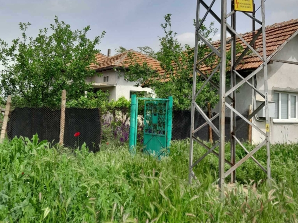 Къща в с. Новачене, Област Плевен - 1367 кв.м за 11 €/кв.м - Снимка #1