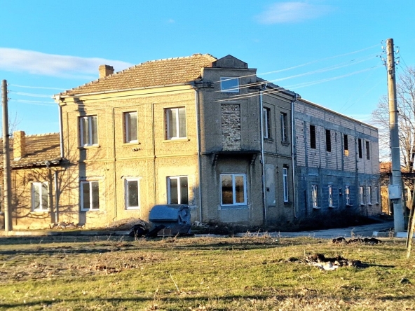 Къща в с. Имренчево, Област Шумен - 375 кв.м за 254 €/кв.м - Снимка #1