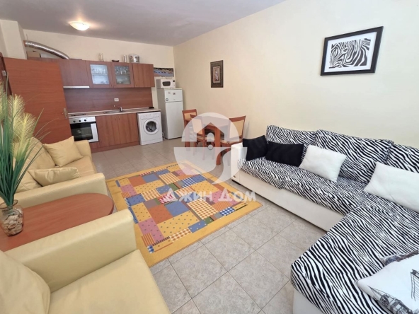 Двустаен апартамент в к.к. Слънчев бряг - 66 кв.м за 1272 €/кв.м - Снимка #1