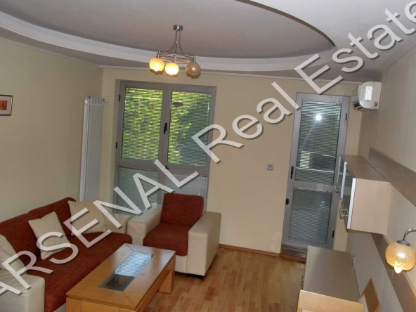 Дава се под наем Двустаен апартамент в София, Лозенец - 80 кв.м за 600 € - Снимка #1