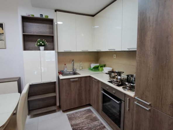 Дава се под наем Двустаен апартамент в Пловдив, Тракия - 62 кв.м за 275 € - Снимка #1