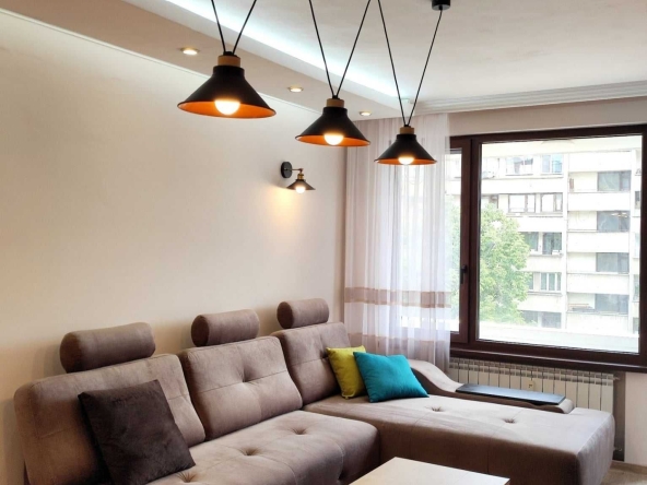 Дава се под наем Двустаен апартамент в София, Иван Вазов - 65 кв.м за 510 € - Снимка #1