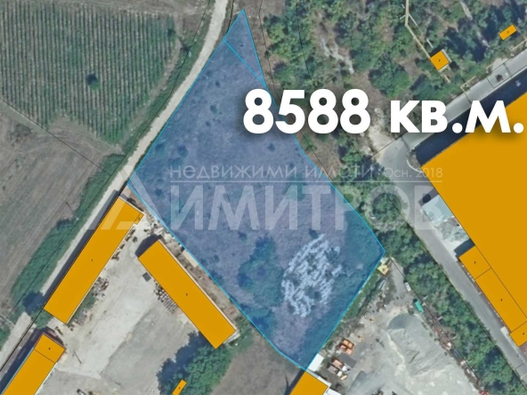 Парцел в Нови пазар - 8588 кв.м за 16 €/кв.м - Снимка #1