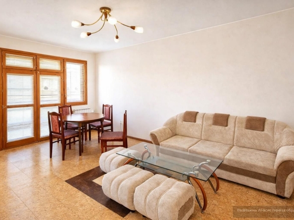 Дава се под наем Двустаен апартамент в Пловдив, Южен - 70 кв.м за 398.82 € - Снимка #1
