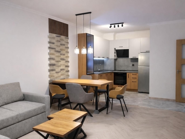 Дава се под наем Двустаен апартамент в София, Красно село - 70 кв.м за 827.73 € - Снимка #1