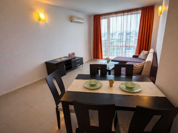 Тристаен апартамент в Бургас, Сарафово - 105 кв.м за 874 €/кв.м - Снимка #1