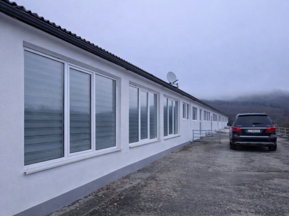 Къща в София, 7-ми 11-ти километър - 1099 кв.м за 53 €/кв.м - Снимка #1