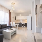 Дава се под наем Тристаен апартамент в Пловдив, Тракия - 80 кв.м за 523.26 € - Снимка #1
