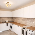 Дава се под наем Тристаен апартамент в Пловдив, Център - 78 кв.м за 628.32 € - Снимка #1