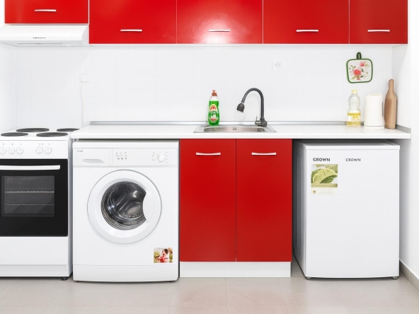 Дава се под наем Едностаен апартамент в Пловдив, Мараша - 35 кв.м за 178.5 € - Снимка #1