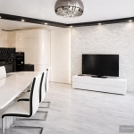 Дава се под наем Тристаен апартамент в Пловдив, Център - 100 кв.м за 797.64 € - Снимка #1