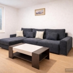 Дава се под наем Тристаен апартамент в Пловдив, Център - 92 кв.м за 478.38 € - Снимка #1