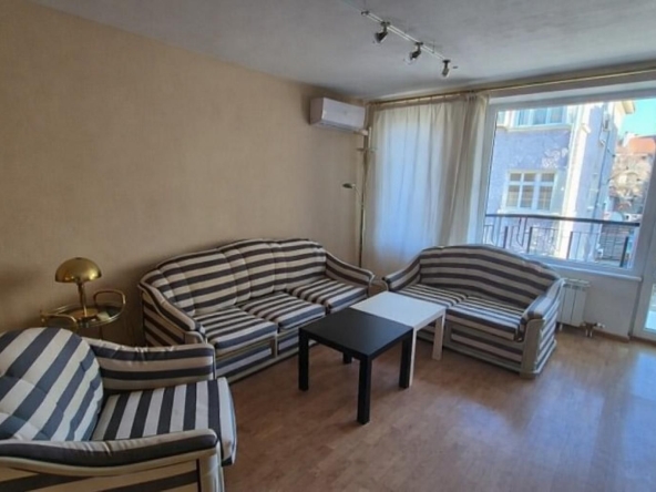 Дава се под наем Тристаен апартамент в София, Център - 111 кв.м за 1346.4 € - Снимка #1