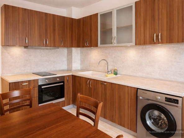 Дава се под наем Четиристаен апартамент в Пловдив, Коматево - 140 кв.м за 698.19 € - Снимка #1