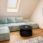 Дава се под наем Двустаен апартамент в Пловдив, Център - 60 кв.м за 648.21 € - Снимка #1