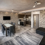 Дава се под наем Тристаен апартамент в Пловдив, Кючук Париж - 98 кв.м за 628.32 € - Снимка #1