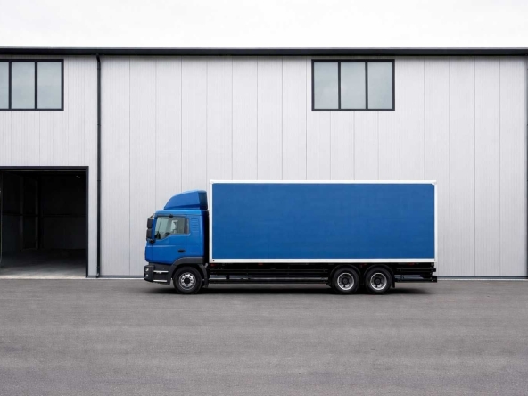 Дава се под наем Склад в Варна, Западна промишлена зона - 585 кв.м за 2333.76 € - Снимка #1