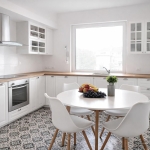 Дава се под наем Тристаен апартамент в Пловдив, Център - 85 кв.м за 548.25 € - Снимка #1