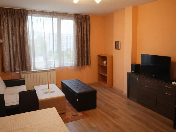 Дава се под наем Двустаен апартамент в София, Люлин 2 - 62 кв.м за 398.82 € - Снимка #1