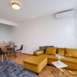 Дава се под наем Тристаен апартамент в Пловдив, Център - 90 кв.м за 628.32 € - Снимка #1