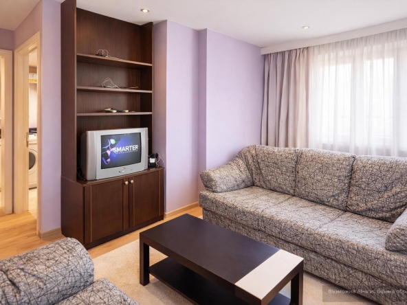 Дава се под наем Тристаен апартамент в Пловдив, Център - 80 кв.м за 378.93 € - Снимка #1
