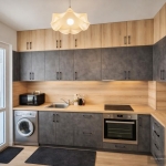 Дава се под наем Тристаен апартамент в Пловдив, Южен - 90 кв.м за 398.82 € - Снимка #1