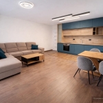 Дава се под наем Тристаен апартамент в Пловдив, Остромила - 116 кв.м за 767.55 € - Снимка #1