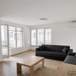 Дава се под наем Тристаен апартамент в Пловдив, Център - 130 кв.м за 588.03 € - Снимка #1