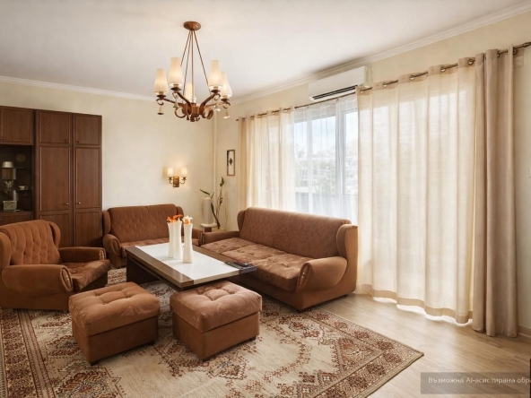 Дава се под наем Тристаен апартамент в Пловдив, Център - 100 кв.м за 498.27 € - Снимка #1
