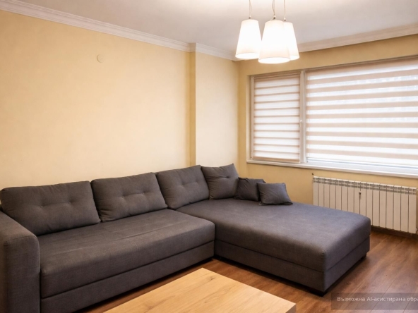 Дава се под наем Тристаен апартамент в Пловдив, Център - 78 кв.м за 598.23 € - Снимка #1