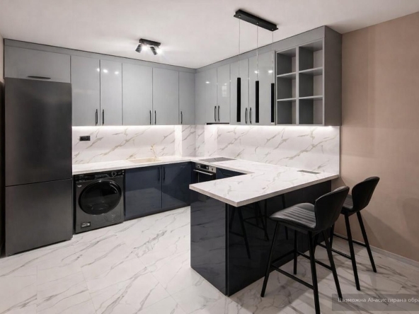 Дава се под наем Двустаен апартамент в Пловдив, Остромила - 68 кв.м за 518.67 € - Снимка #1