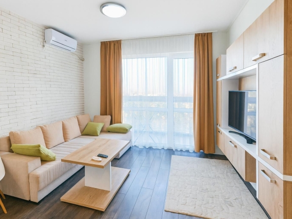 Дава се под наем Двустаен апартамент в Пловдив, Христо Смирненски - 70 кв.м за 460 € - Снимка #1