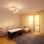 Дава се под наем Тристаен апартамент в Пловдив, Гагарин - 78 кв.м за 618.12 € - Снимка #1