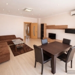 Дава се под наем Тристаен апартамент в Пловдив, Кършияка - 97 кв.м за 548.25 € - Снимка #1