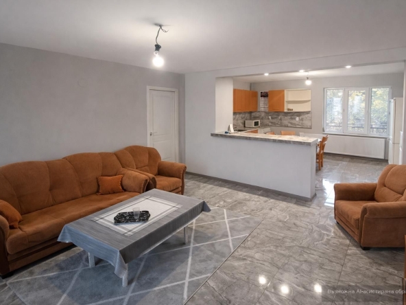 Дава се под наем Етаж от къща в Нови Искър - 135 кв.м за 817.53 € - Снимка #1