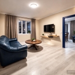 Дава се под наем Тристаен апартамент в Пловдив, Център - 90 кв.м за 648.21 € - Снимка #1