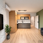 Дава се под наем Тристаен апартамент в Пловдив, Център - 80 кв.м за 997.05 € - Снимка #1