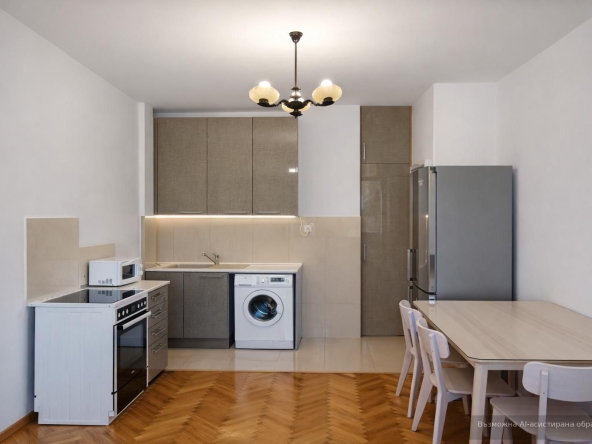 Дава се под наем Двустаен апартамент в София, Център - 65 кв.м за 647.19 € - Снимка #1