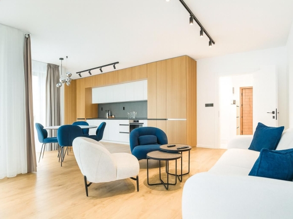 Четиристаен апартамент в Пловдив, Каменица 2 - 131 кв.м за 2214 €/кв.м - Снимка #1
