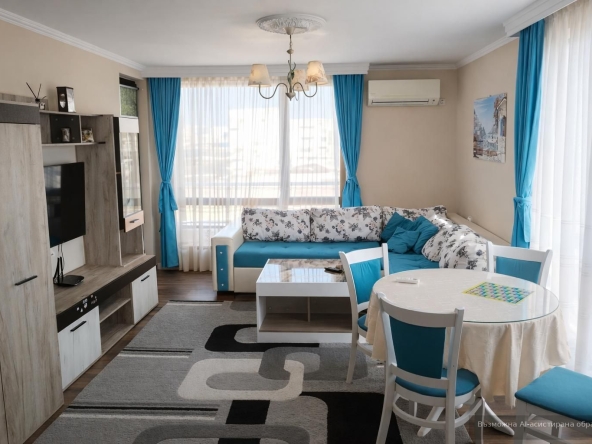 Дава се под наем Тристаен апартамент в Пловдив, Тракия - 80 кв.м за 648.21 € - Снимка #1