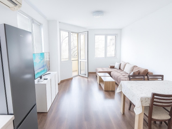 Дава се под наем Двустаен апартамент в Пловдив, Южен - 70 кв.м за 460 € - Снимка #1