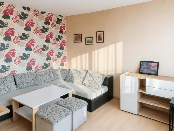 Дава се под наем Двустаен апартамент в Пловдив, Южен - 70 кв.м за 357 € - Снимка #1