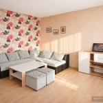 Дава се под наем Двустаен апартамент в Пловдив, Южен - 75 кв.м за 448.8 € - Снимка #1