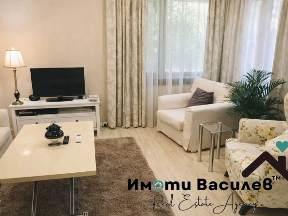 Дава се под наем Двустаен апартамент в София, Център - 60 кв.м за 747.66 € - Снимка #1